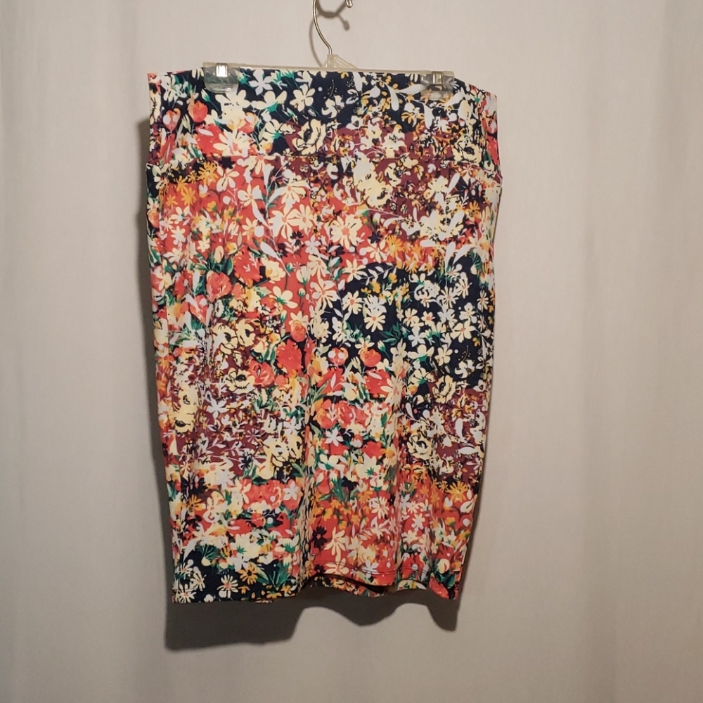 👾 LulaRoe - Cassie